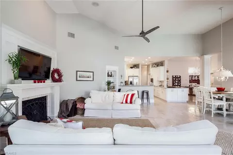 4602 Oak Leaf Dr, Naples, FL 34119 photo 13