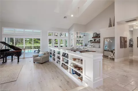 4602 Oak Leaf Dr, Naples, FL 34119 photo 7