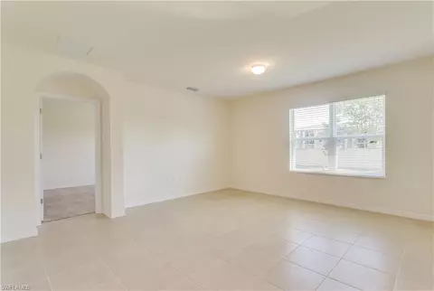 684 Hadley St E, Naples, FL 34104 photo 13