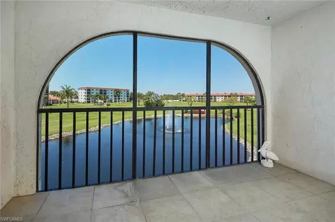 49 High Point Cir S #304, Naples, FL 34103 photo 1