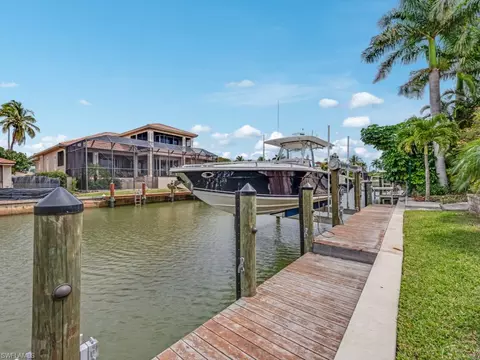 1820 Kingfish Rd, Naples, FL 34102 photo 3