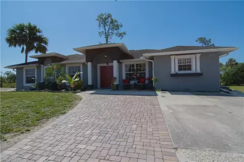 3320 4th Ave NE, Naples, FL 34120 photo 2