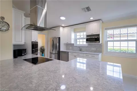 3714 Yakobi Ln, Naples, FL 34119 photo 8