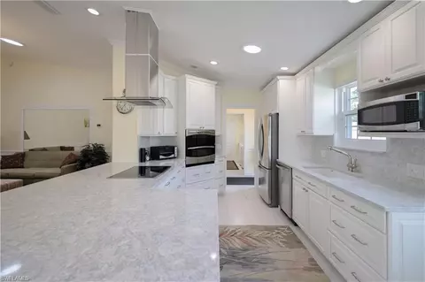 3714 Yakobi Ln, Naples, FL 34119 photo 9