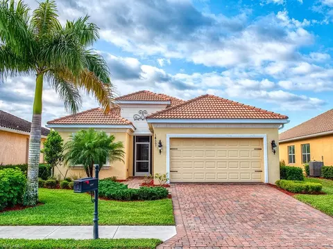 14587 Grapevine Dr, Naples, FL 34114 photo 1