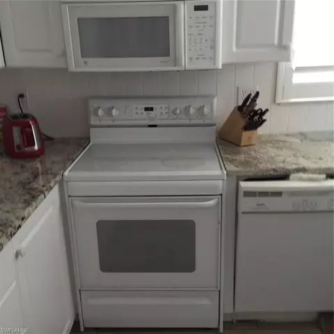 37 High Point Cir E #610, Naples, FL 34103 photo 4