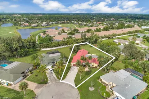 9846 Sandringham Gate, Naples, FL 34109 photo 2