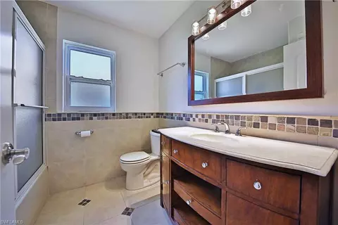 9846 Sandringham Gate, Naples, FL 34109 photo 17