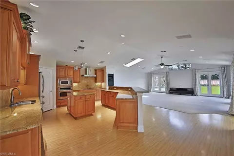 9846 Sandringham Gate, Naples, FL 34109 photo 8