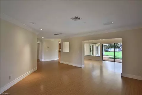 9846 Sandringham Gate, Naples, FL 34109 photo 4