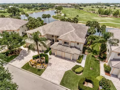 8460 Southbridge Dr #4, Fort Myers, FL 33967 photo 1