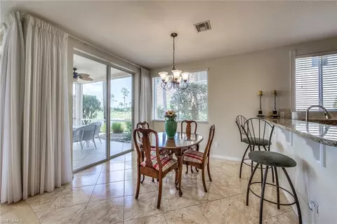 8460 Southbridge Dr #4, Fort Myers, FL 33967 photo 15