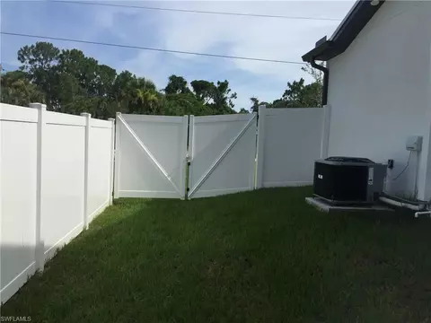 3025 Barrett Ave, Naples, FL 34112 photo 4