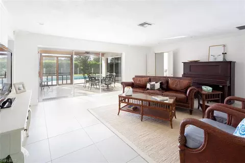 417 Cypress Way E, Naples, FL 34110 photo 20