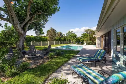 417 Cypress Way E, Naples, FL 34110 photo 22