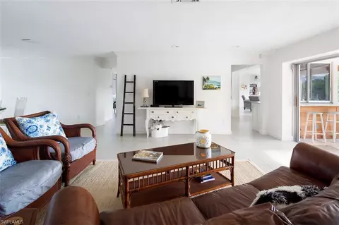 417 Cypress Way E, Naples, FL 34110 photo 21