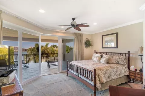 3215 Crayton Rd, Naples, FL 34103 photo 23
