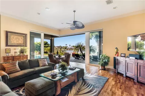 3215 Crayton Rd, Naples, FL 34103 photo 1
