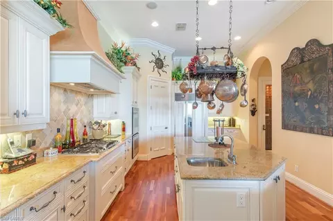 3215 Crayton Rd, Naples, FL 34103 photo 12