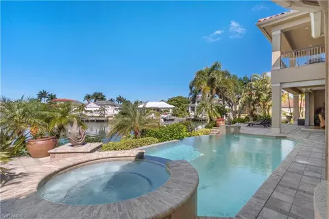 3215 Crayton Rd, Naples, FL 34103 photo 21