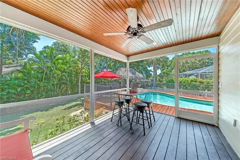 512 Chatham Cir, Naples, FL 34110 photo 14