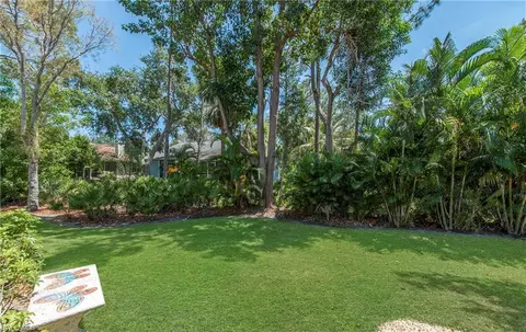 512 Chatham Cir, Naples, FL 34110 photo 16
