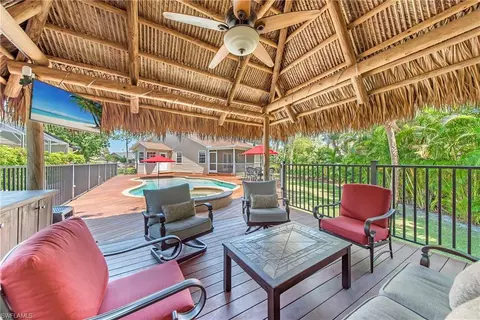 512 Chatham Cir, Naples, FL 34110 photo 18