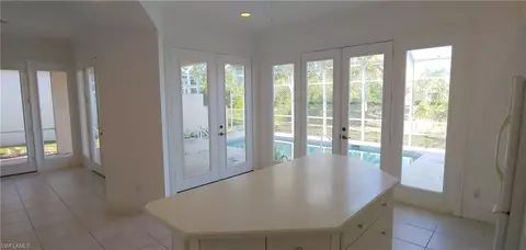 491 Tullamore Ln, Naples, FL 34110 photo 5
