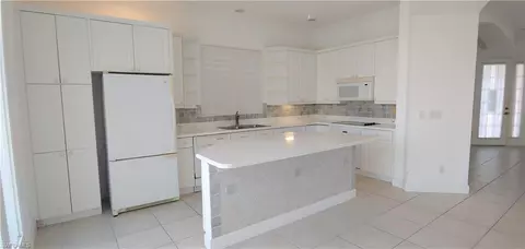 491 Tullamore Ln, Naples, FL 34110 photo 11