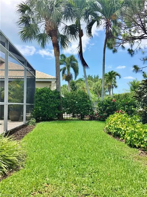 1729 Marsh Run, Naples, FL 34109 photo 4