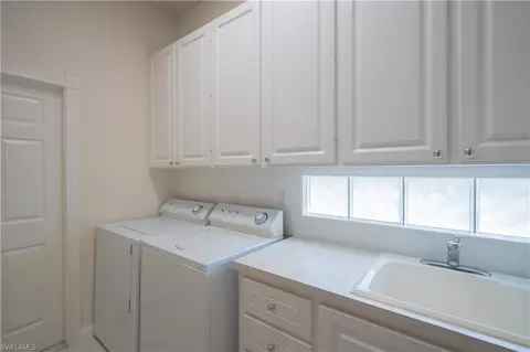 4656 Navassa Ln, Naples, FL 34119 photo 14
