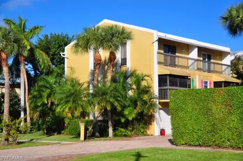995 9th Ave S #2, Naples, FL 34102 photo 1