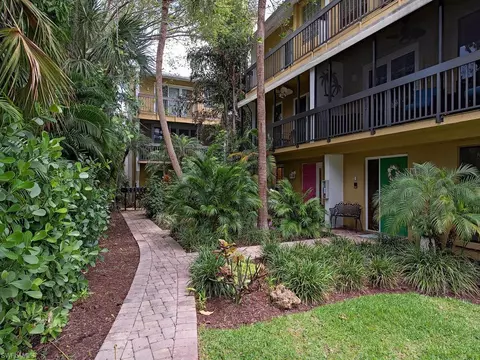 995 9th Ave S #2, Naples, FL 34102 photo 15