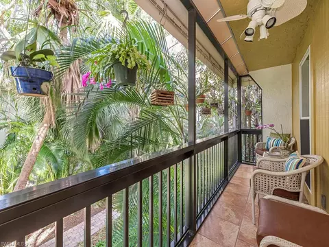 995 9th Ave S #2, Naples, FL 34102 photo 4