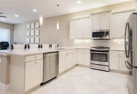 4144 Crescent Ct, Naples, FL 34119 photo 7