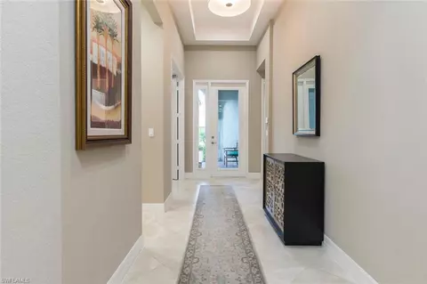 4144 Crescent Ct, Naples, FL 34119 photo 2