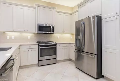 4144 Crescent Ct, Naples, FL 34119 photo 8