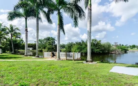 28 Constitution Dr, Naples, FL 34112 photo 9