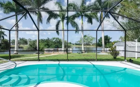 28 Constitution Dr, Naples, FL 34112 photo 3
