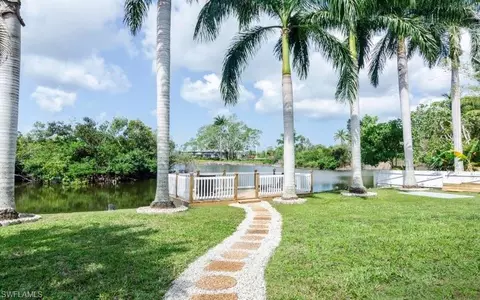 28 Constitution Dr, Naples, FL 34112 photo 11