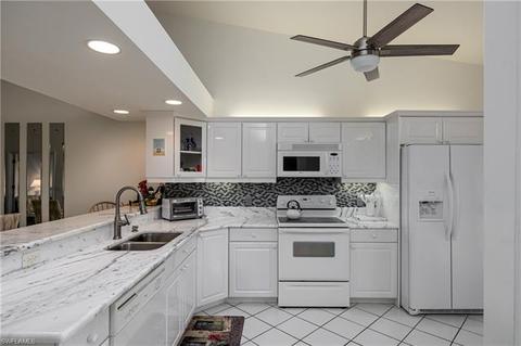 6710 Beach Resort Dr 12 Naples Fl 34114 24 Photos Mls