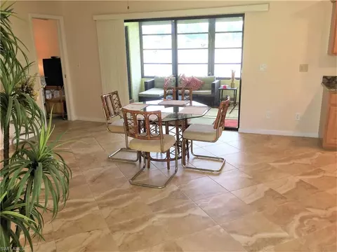 152 Fleur De Lis Ln, Naples, FL 34112 photo 4