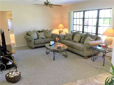 152 Fleur De Lis Ln, Naples, FL 34112 photo 3