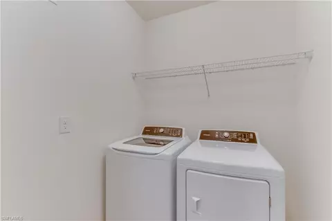 693 Hadley St E, Naples, FL 34104 photo 16