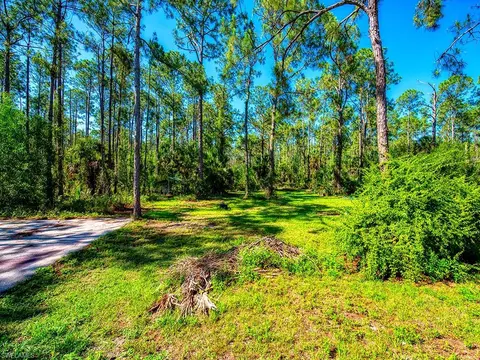 3240 6th Ave SE, Naples, FL 34117 photo 5