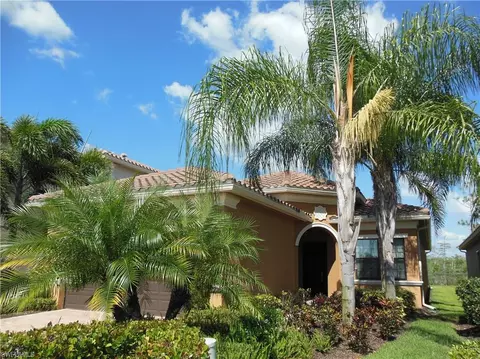 3419 Baltic Dr, Naples, FL 34119 photo 2