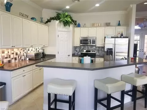 6746 Bent Grass Dr, Naples, FL 34113 photo 2