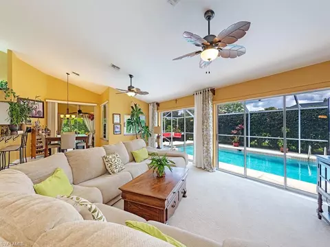6636 Middlesex Pl, Naples, FL 34104 photo 1