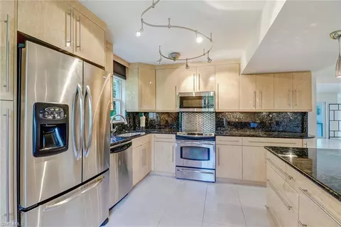 12945 Vanderbilt Dr #201, Naples, FL 34110 photo 4