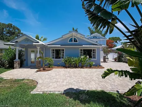1265 Forest Ave, Naples, FL 34102 photo 1